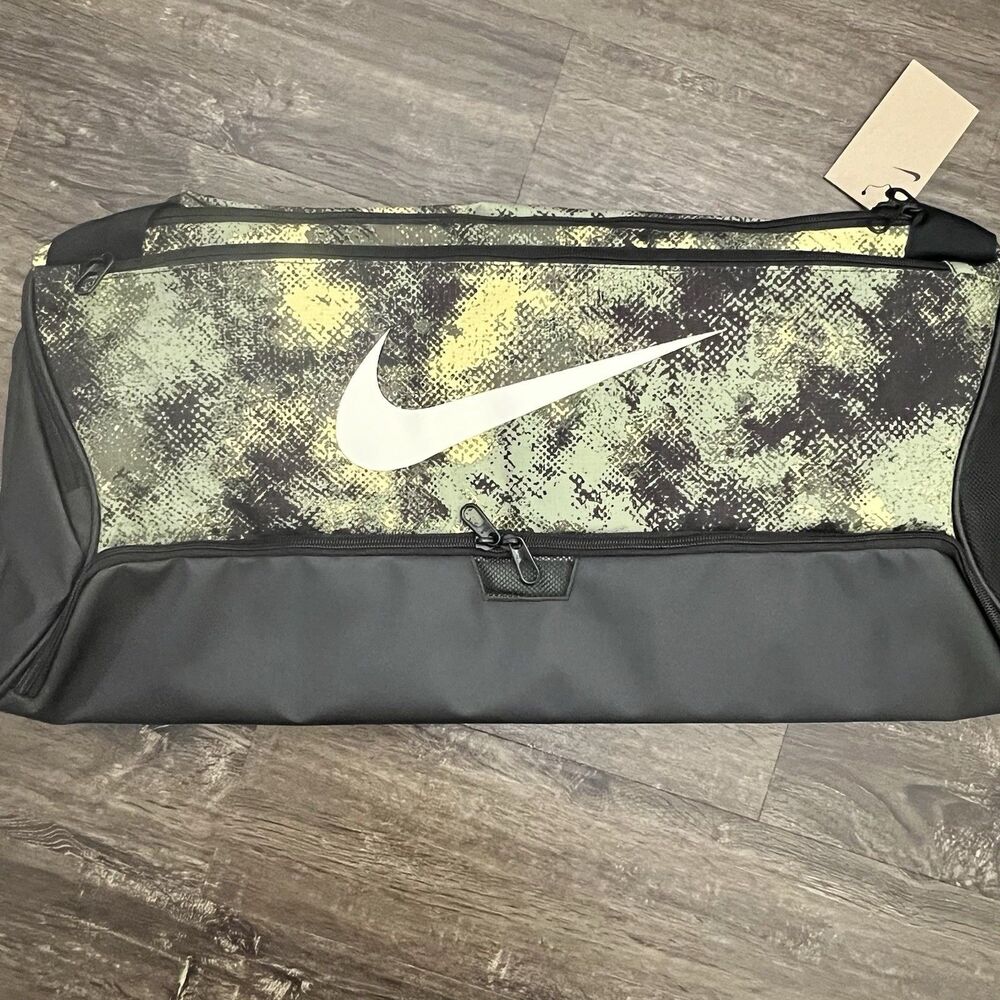 Nike BRASILIA Duffel Bag Medium with shoe compartment Black Oil Green FZ2585 386